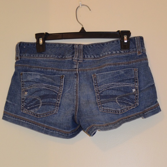 Maurices Denim Shorts (size 7/8) - Picture 2 of 2